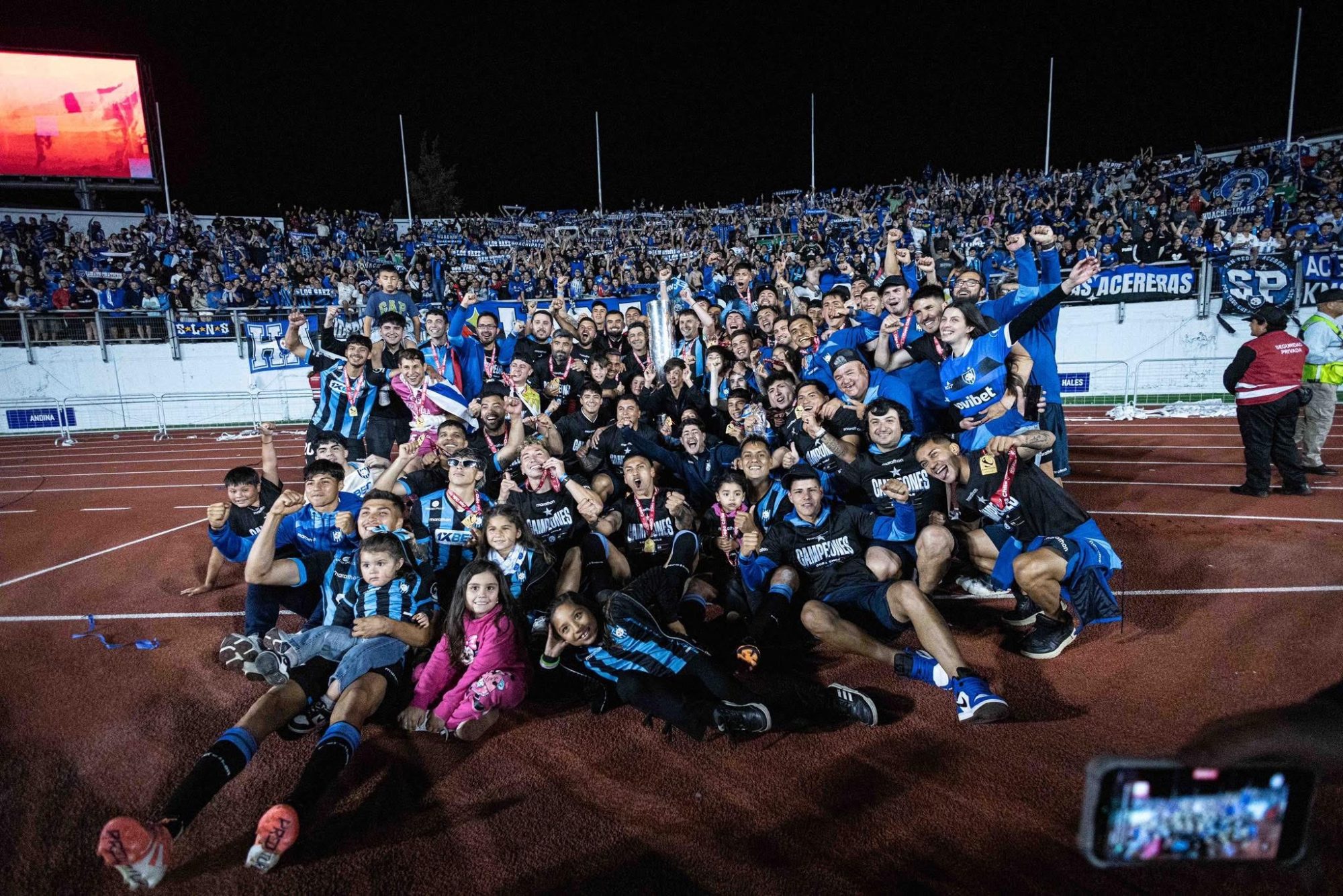 La celebración de Huachipato que se coronó campeón de Copa Chile por primera vez