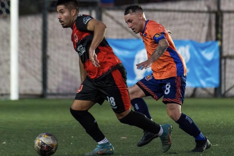 Manchester, Villa Galvarino y Paris pasaron a cuartos