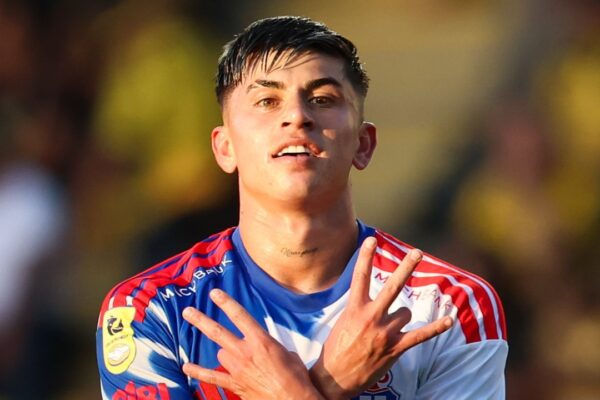 Maximiliano Guerrero fue el héroe, anotando el único gol con el que la "U" batió a Coquimbo en el puerto.