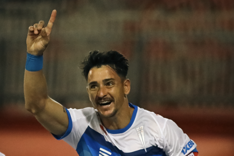 Fernando Zampedri anotó un doblete con el que la Universidad Católica superó a Ñublense en el sur.