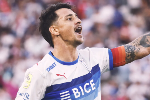 Fernando Zampedri anotó un doblete en el partido donde Universidad Católica ganó, gustó y goleó a Palestino por 6 a 1.