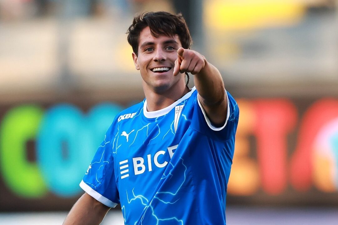 Clemente Montes fue el anotador de uno de los tantos con el que Universidad Católica derrotó al Audax en guerra de goles.