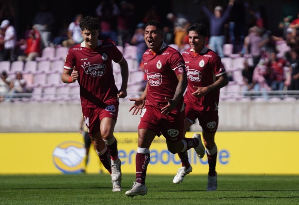 Jeisson Vargas anotó el único gol del partido con el que La Serena venció a Everton en La Portada.